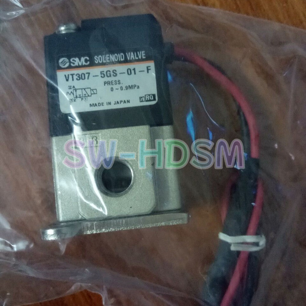 1PCS  SMC VT307-5GS-01-F Solenoid Valve Freight Free