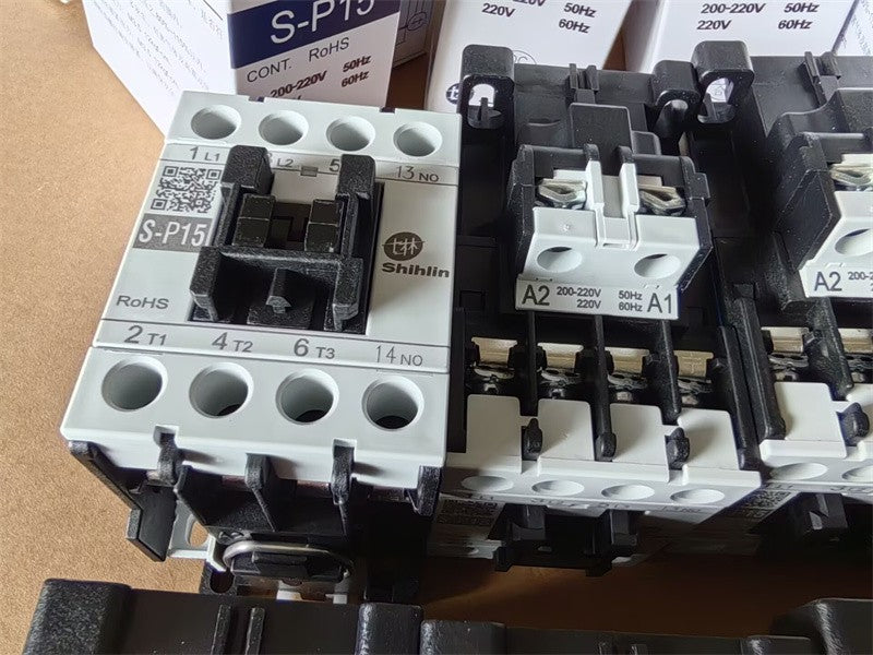 1PC  Shihlin S-P15 220V AC Contactor