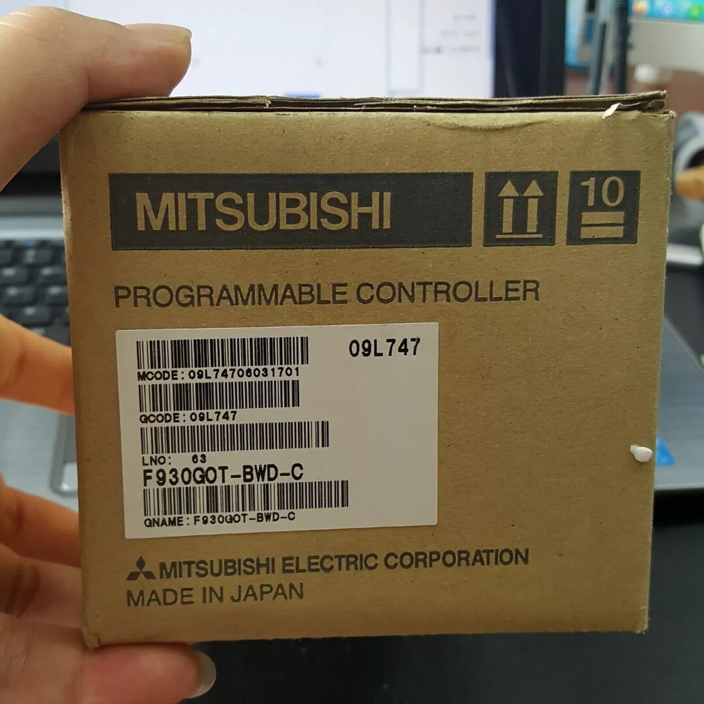 1PC  Mitsubishi F930GOT-BWD-C Touch Screen Panel ping #P