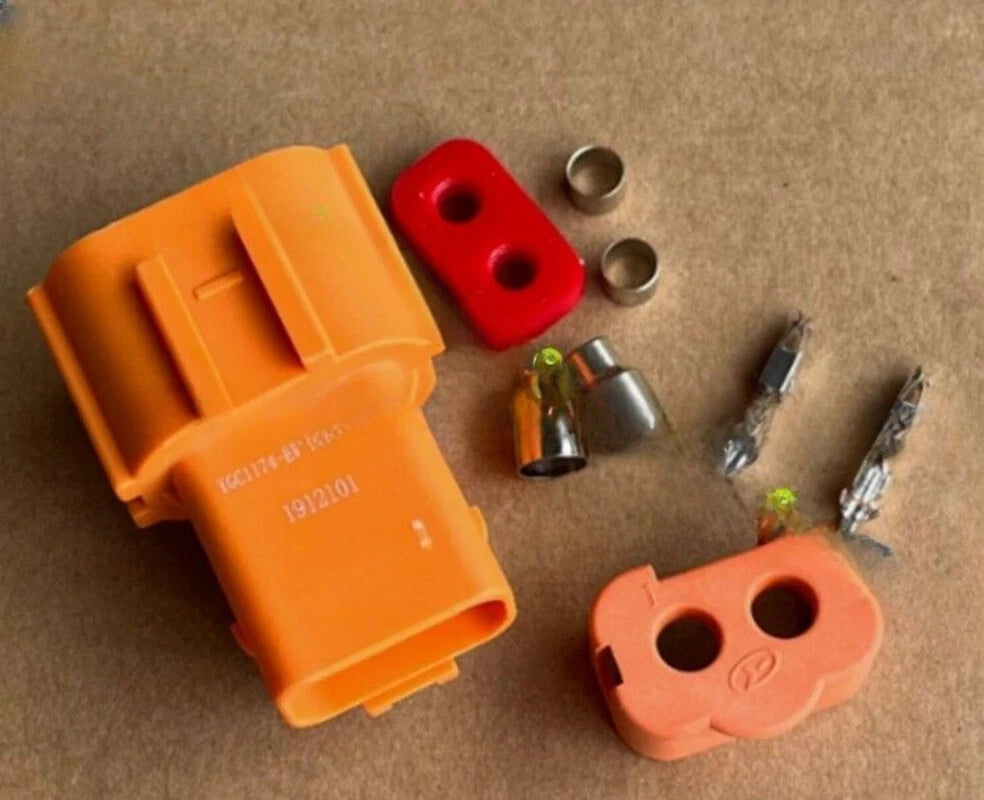 1PCS  FIT FOR YGC1174-EV-S(2+2) Connector 2-core plug socket
