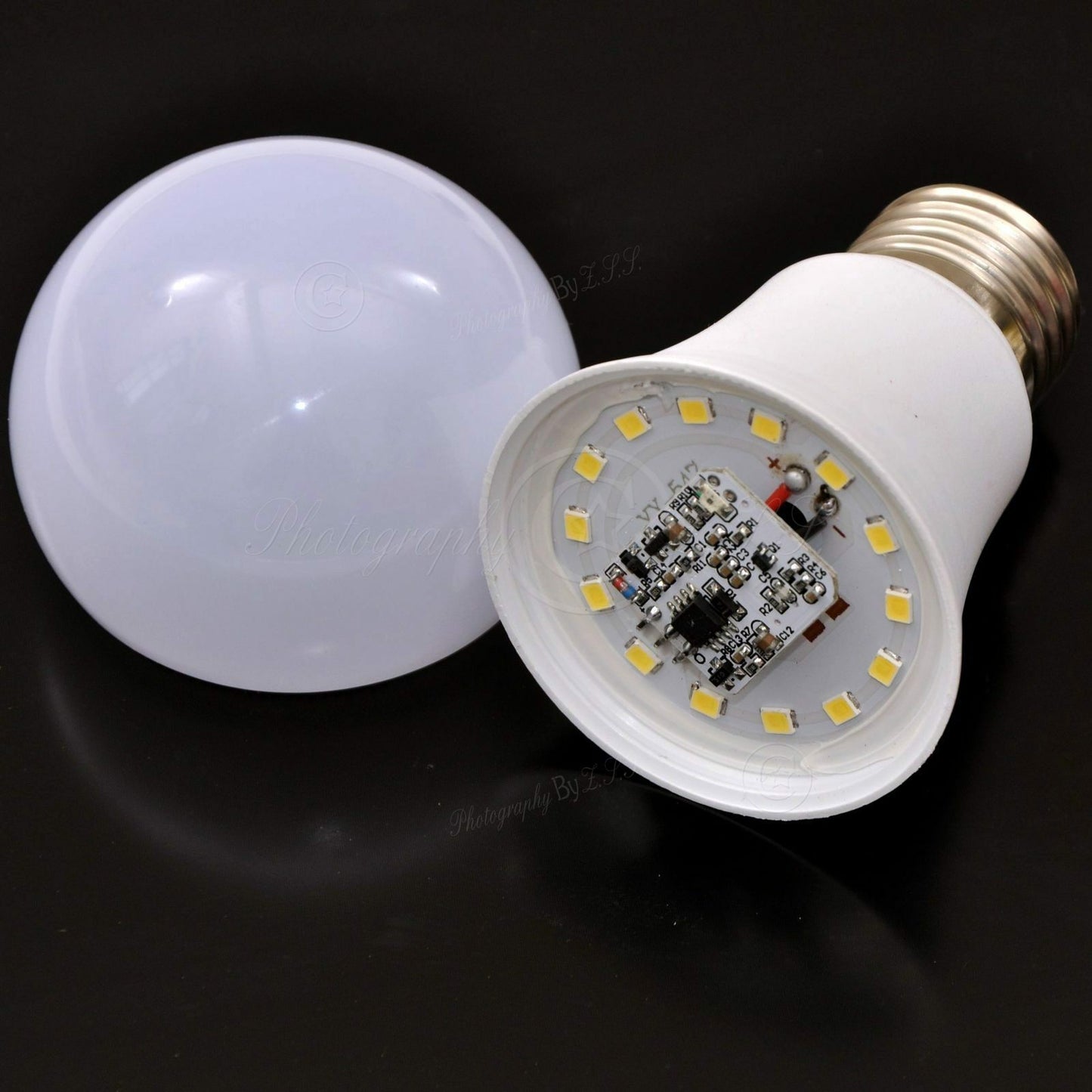 E27 Radar Sensor Motion Detect Switch LED Lamp For IP Camera Lighting Anti Thef