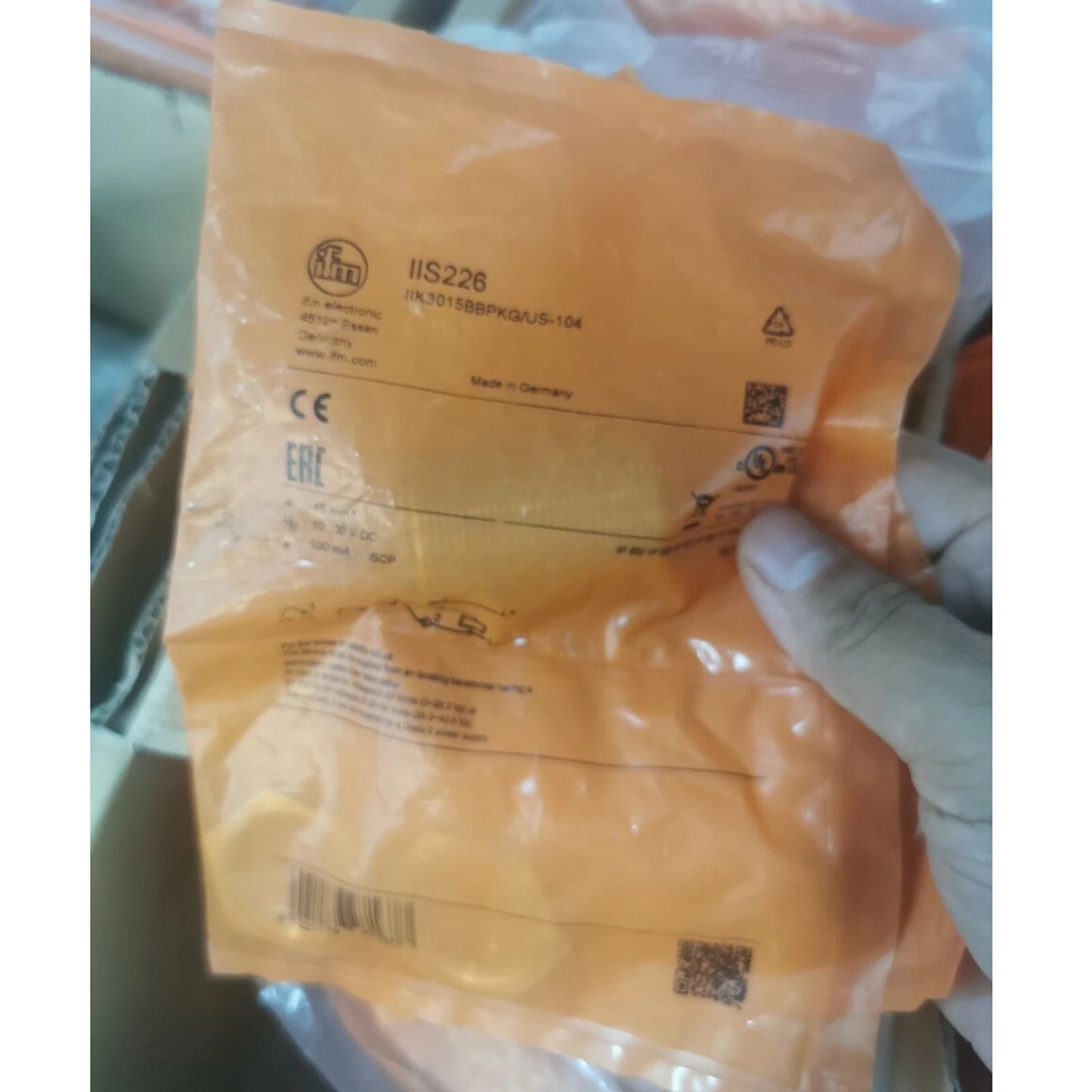 IIS226 For IFM INDUCTIVE PROXIMITY SWITCH SENSOR Free Shipping #P