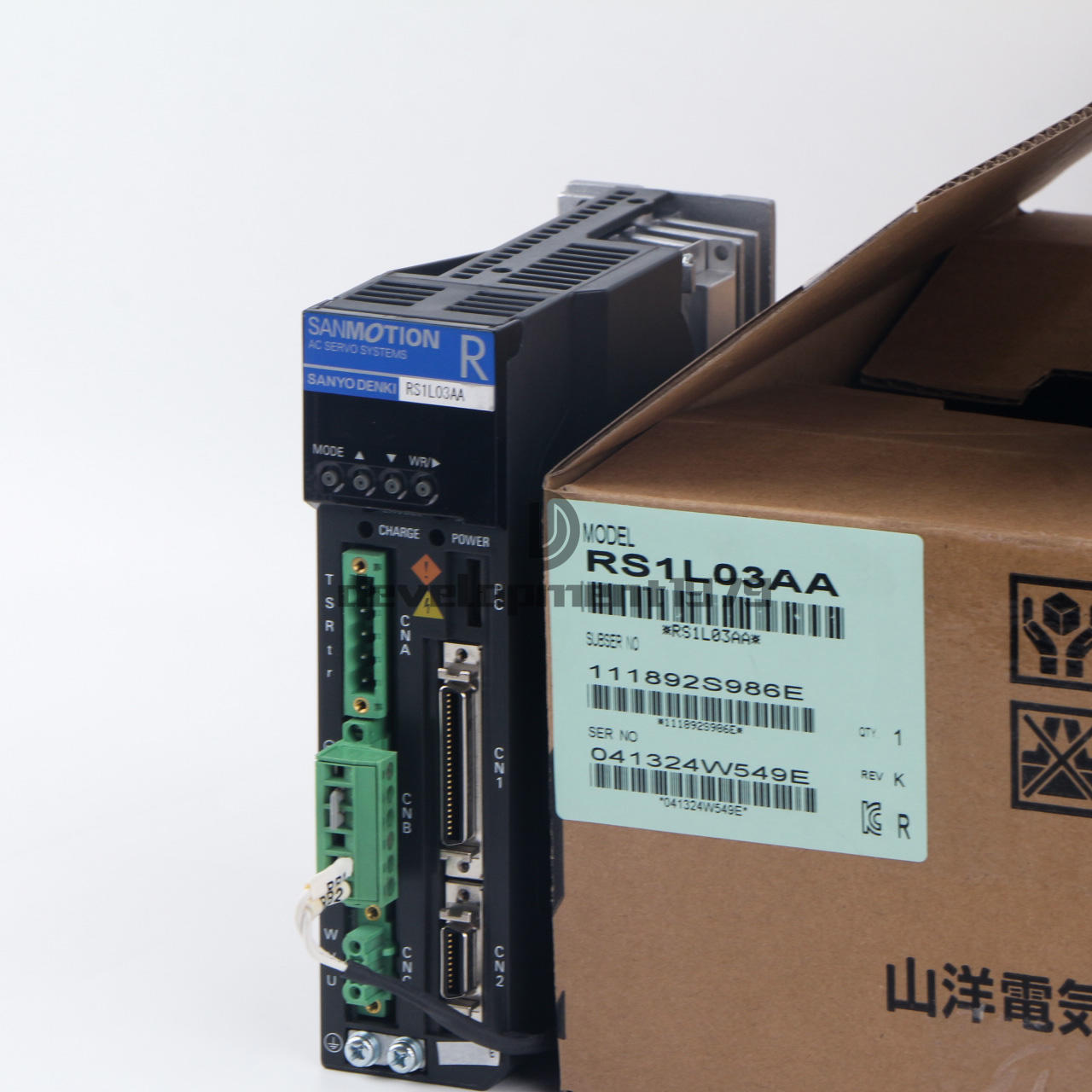 ONE  SANYO DENKI Servo Driver RS1L03AA Fast delivery