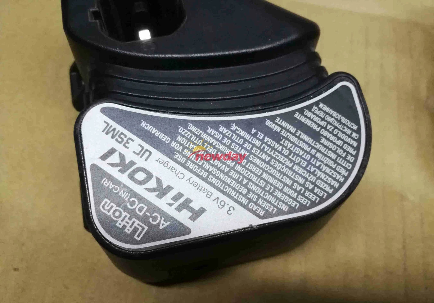 1PC Hitachi UC3SML 3.6V Battery charger 220v input