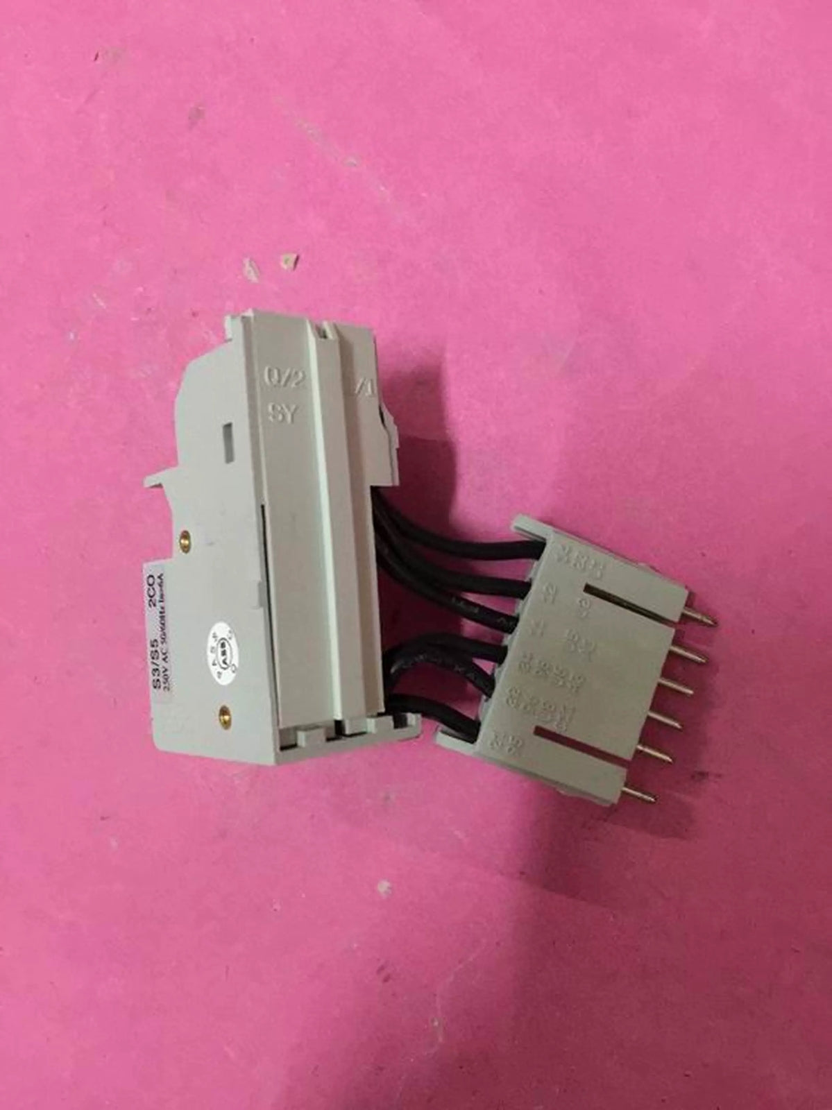 1PC  ABB S3-S5 2CO Circuit Breaker Auxiliary Contact Module 1SDA013856R1