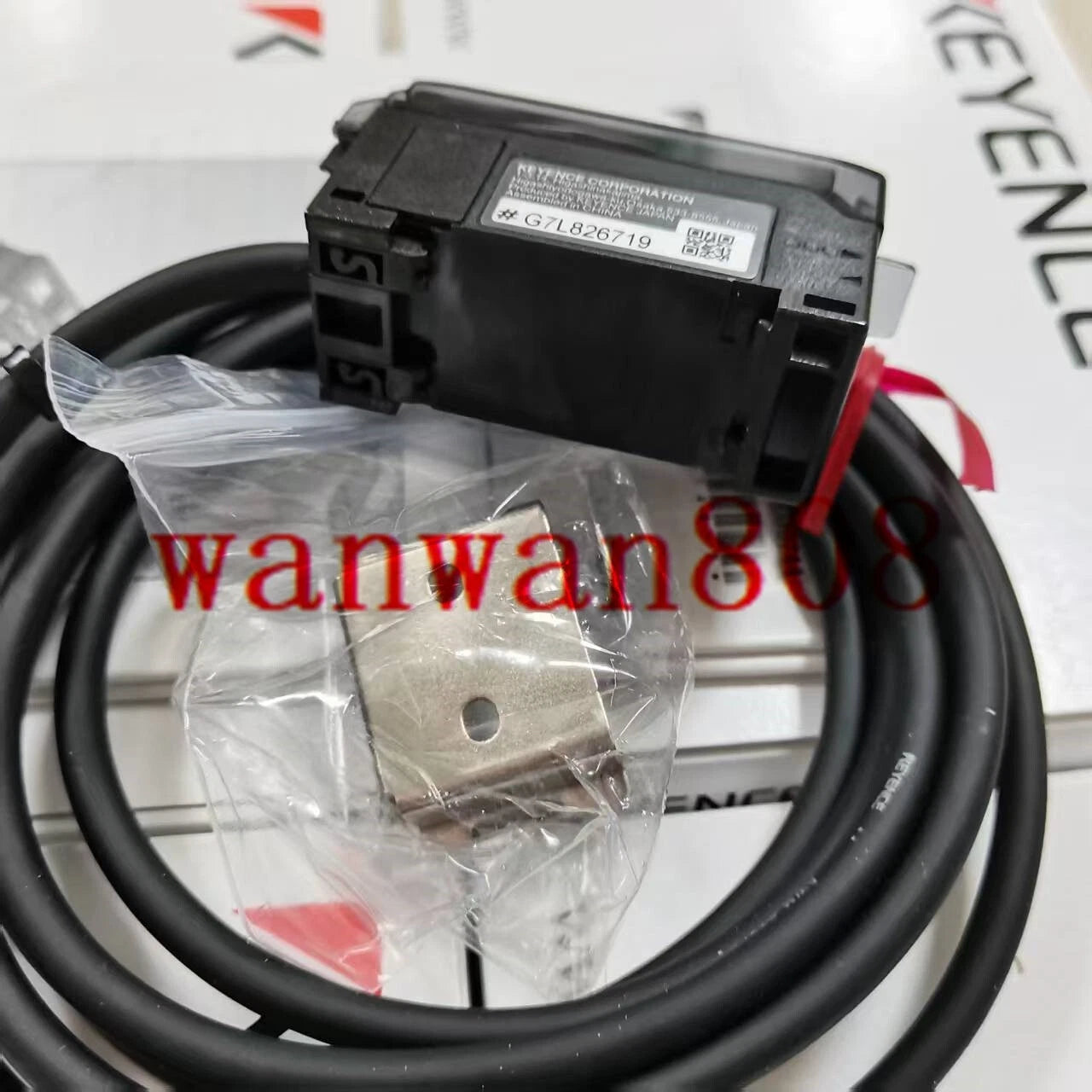 1PCS  Keyence Color DifferentiatinG Sensor Amplifier CZ-V1 Plc Module #P