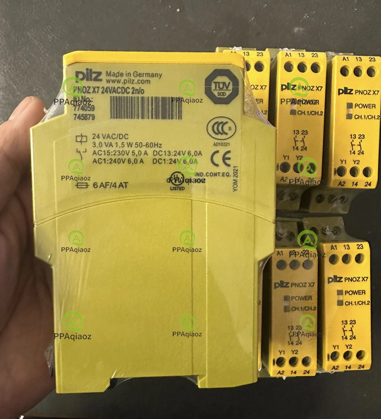 1Pcs  Pilz PNOZ X7 24VACDC 2n/o 774059  Fast delivery
