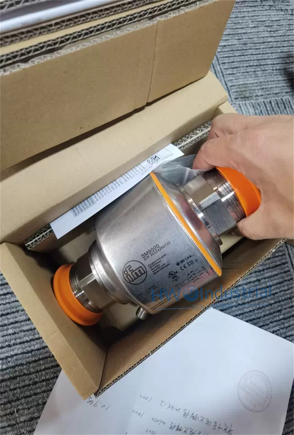 1/Piece  SM9000 IFM Pressure Sensor Flow Meter