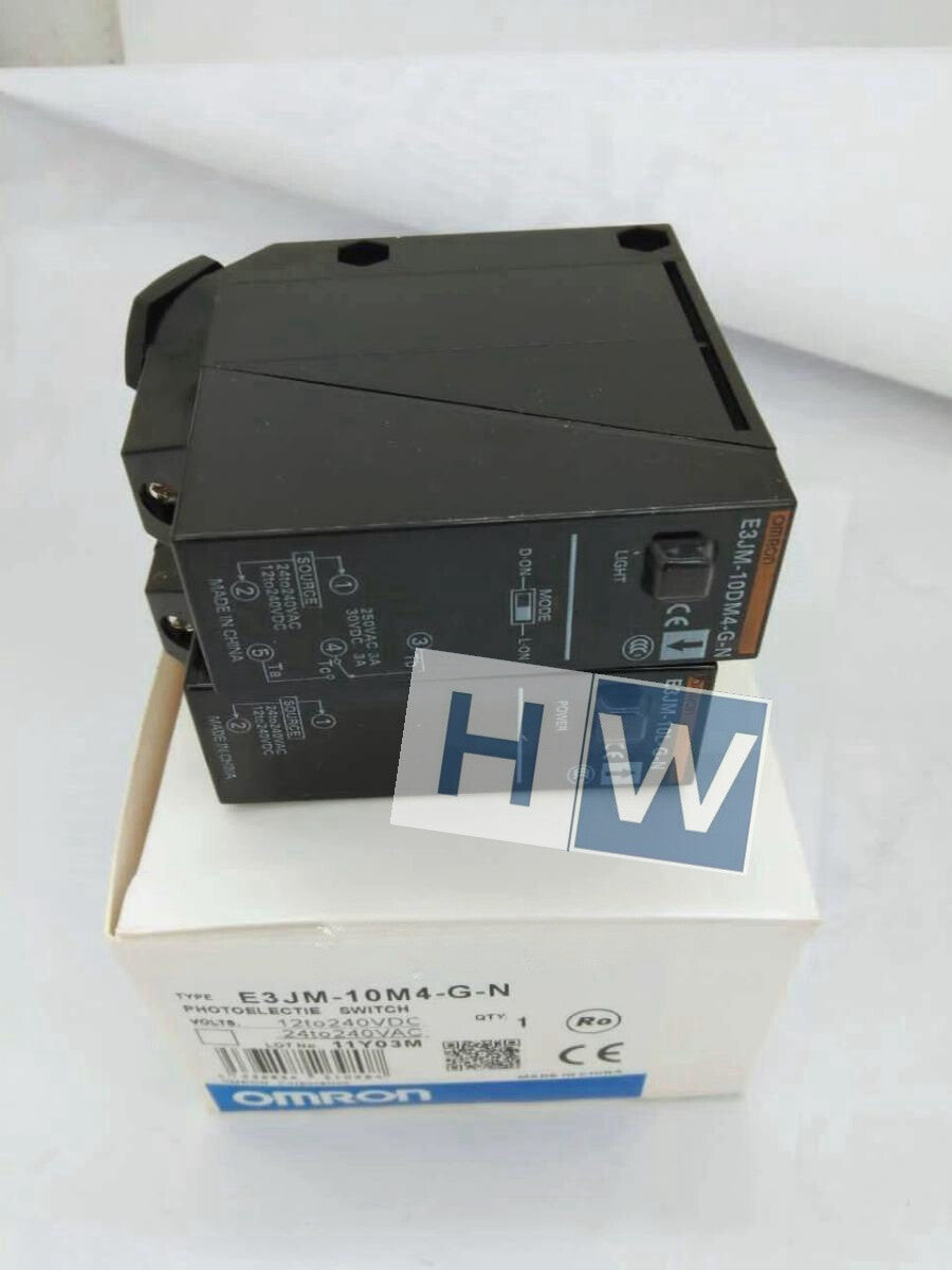 1PC Omron E3JM-10M4-G-N Opposite-type Photoelectric Switch