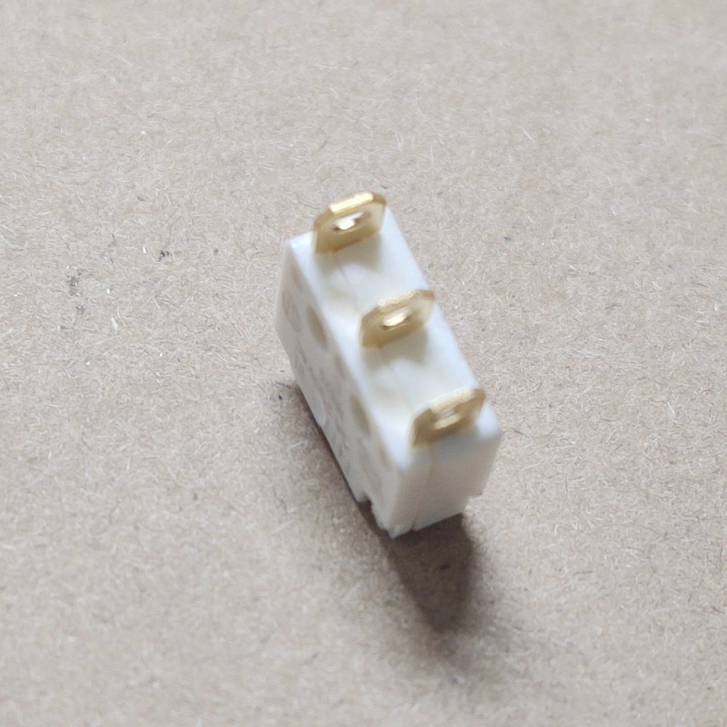 1PCS  micro switch F4T7-UL