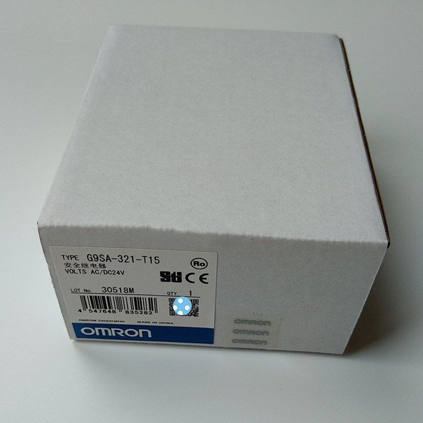 1PCS  omron G9SA-321-T15 G9SA-321-T15 Safety relay IN BOX
