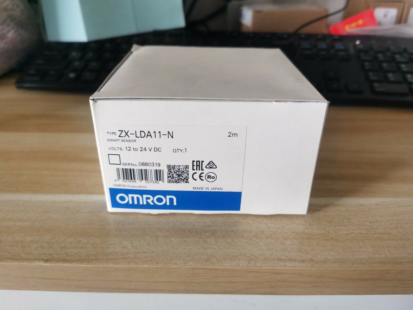 One OMRON ZX-LDA11-N Smart Sensor  ping