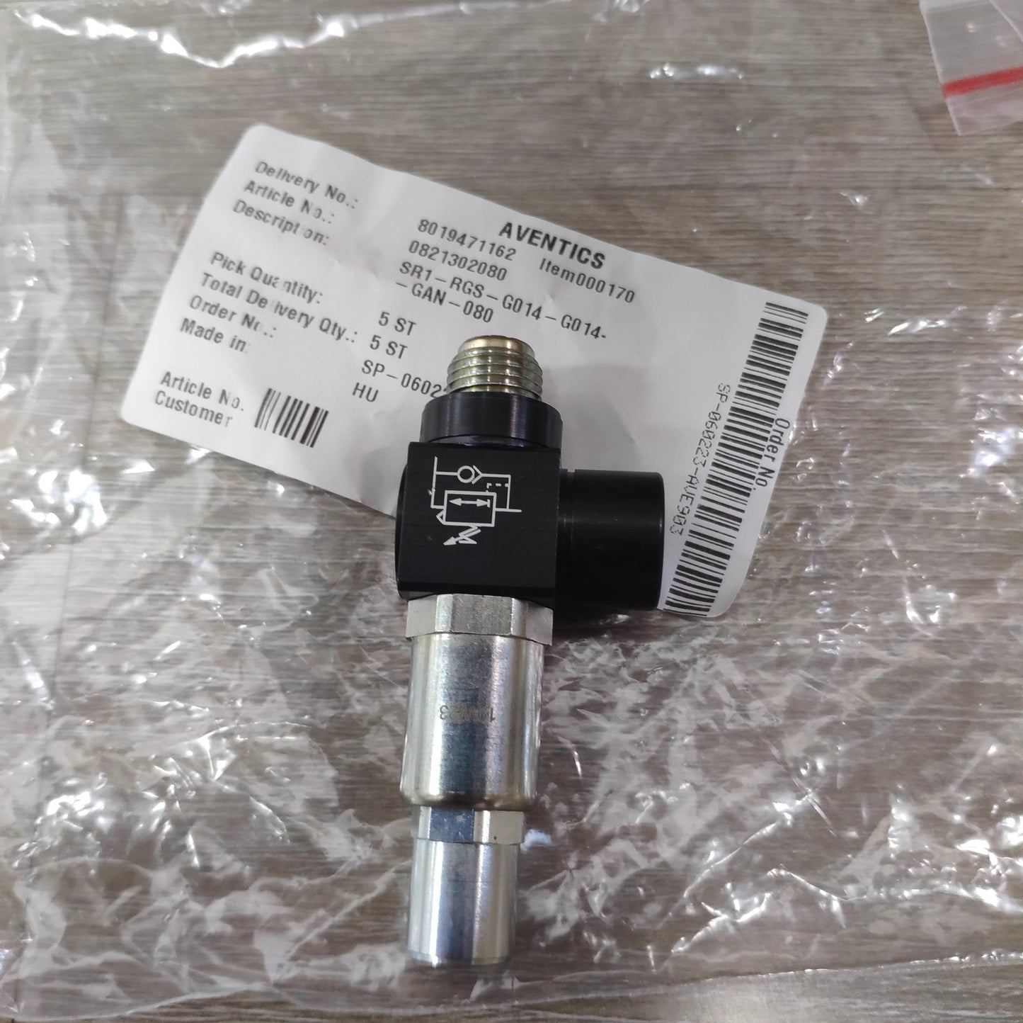 1pcs  AVENTICS Pressure Regulator 0821302080 G1/4 check valve