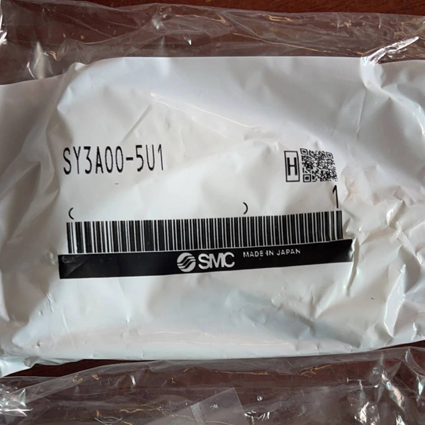 1PC  SMC SY5A00-5U1 Solenoid Valve Free ship #YP1 #P
