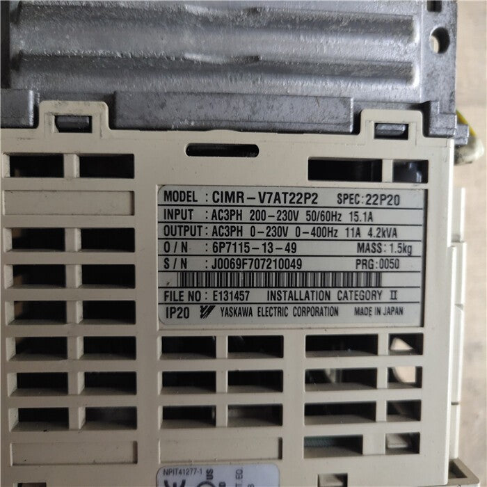 1pcs  yaskawa CIMR-V7AT22P2 2.2KW 220V Fast shipping