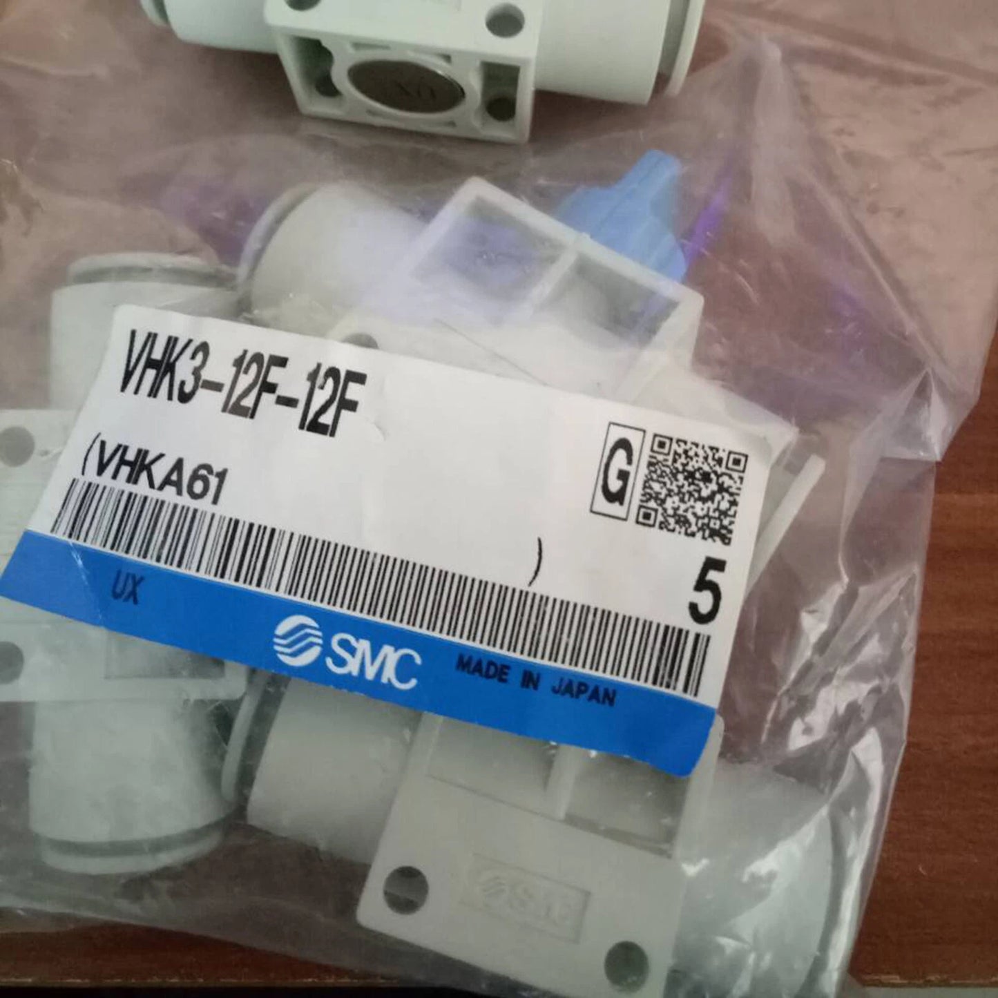 5PC  SMC VHK3-12F-12F Connector Valve Quality assurance #P