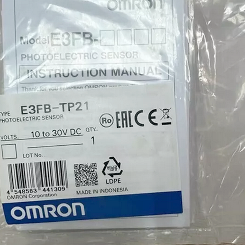 1PCS  Omron E3FB-TN11 E3FB-TN21 E3FB-TP11 E3FB-TP21 E3FB-RN11 E3FB-RN21 Unit