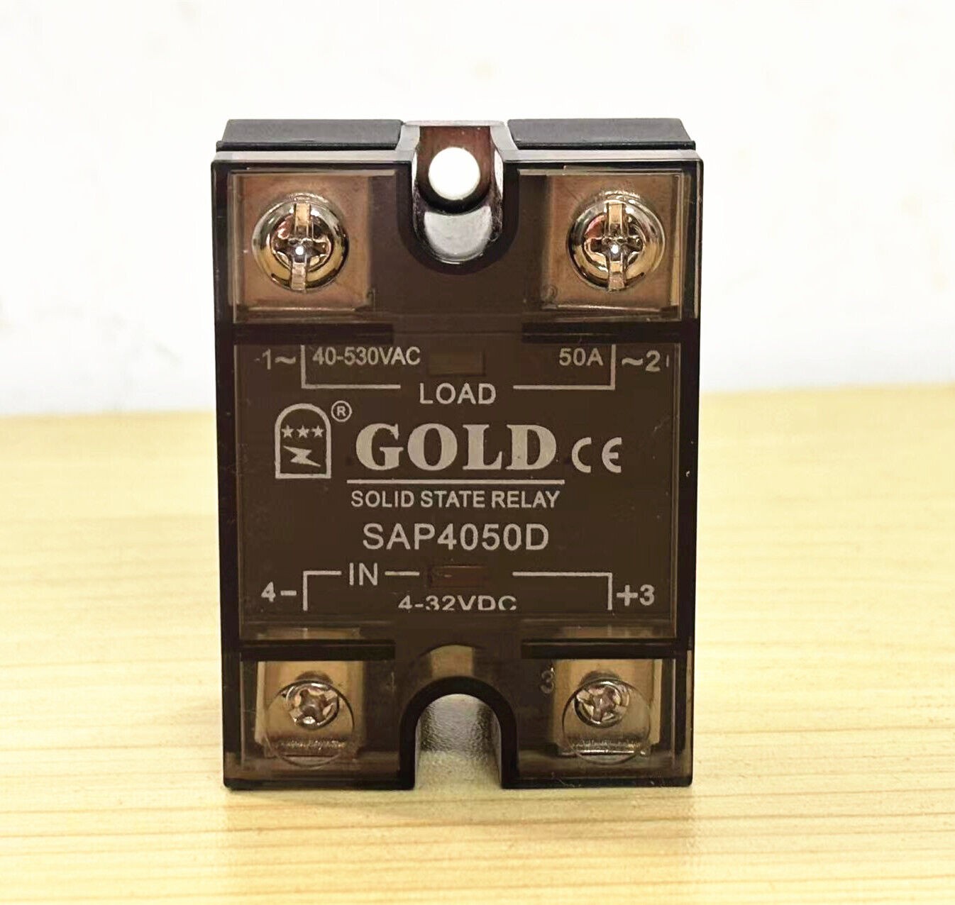 GOLD solid-state relay 4-32VDC 40-530VAC SAP4050D controlled AC.