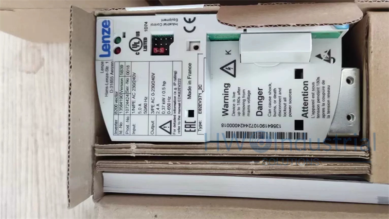 1/Piece LENZE E82EV371K2C 1-240V 0.37KW Inverter Frequency Converter