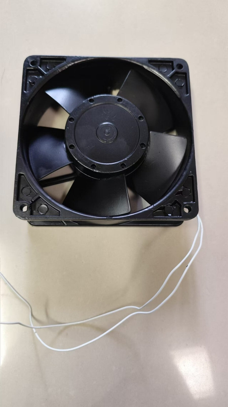 1 PCS ROYAL FAN Fan TYPE UTLHS456C AC 220V 20/18W 12038 12cm All-metal fan