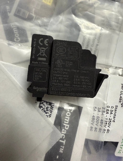 1pc Circuit Breaker Auxiliary Switch PowerPact Auxiliary Contact LV429450 S29450