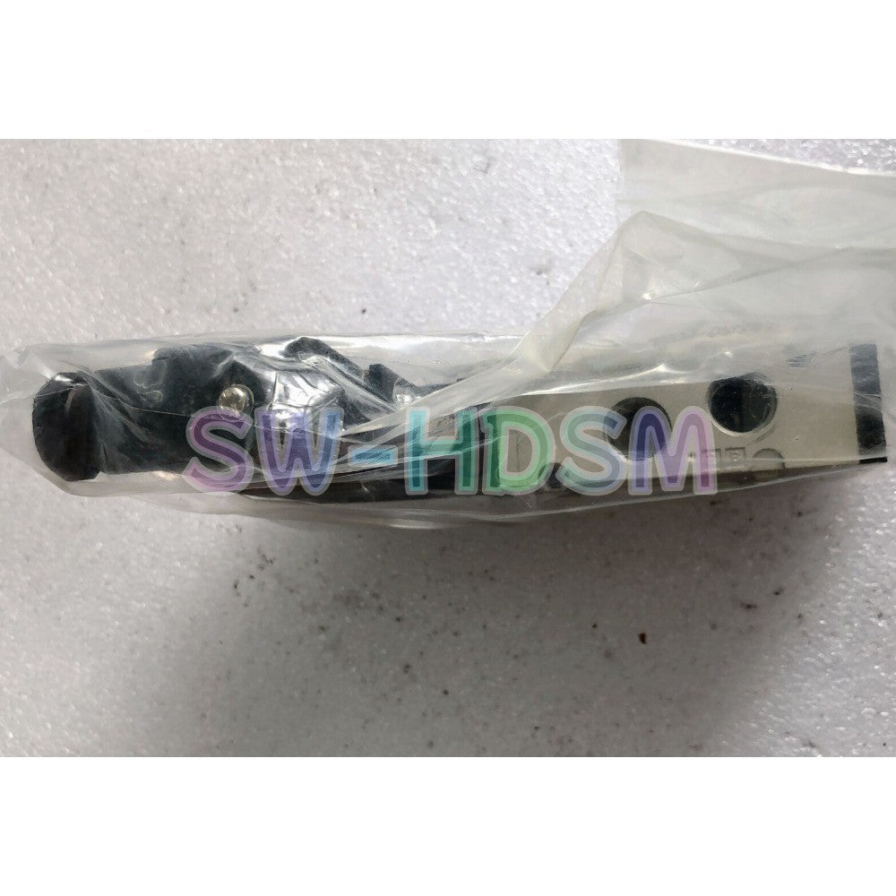 1PCS  for SMC Solenoid Valve VFS2120-5DZB-02 Freight Free