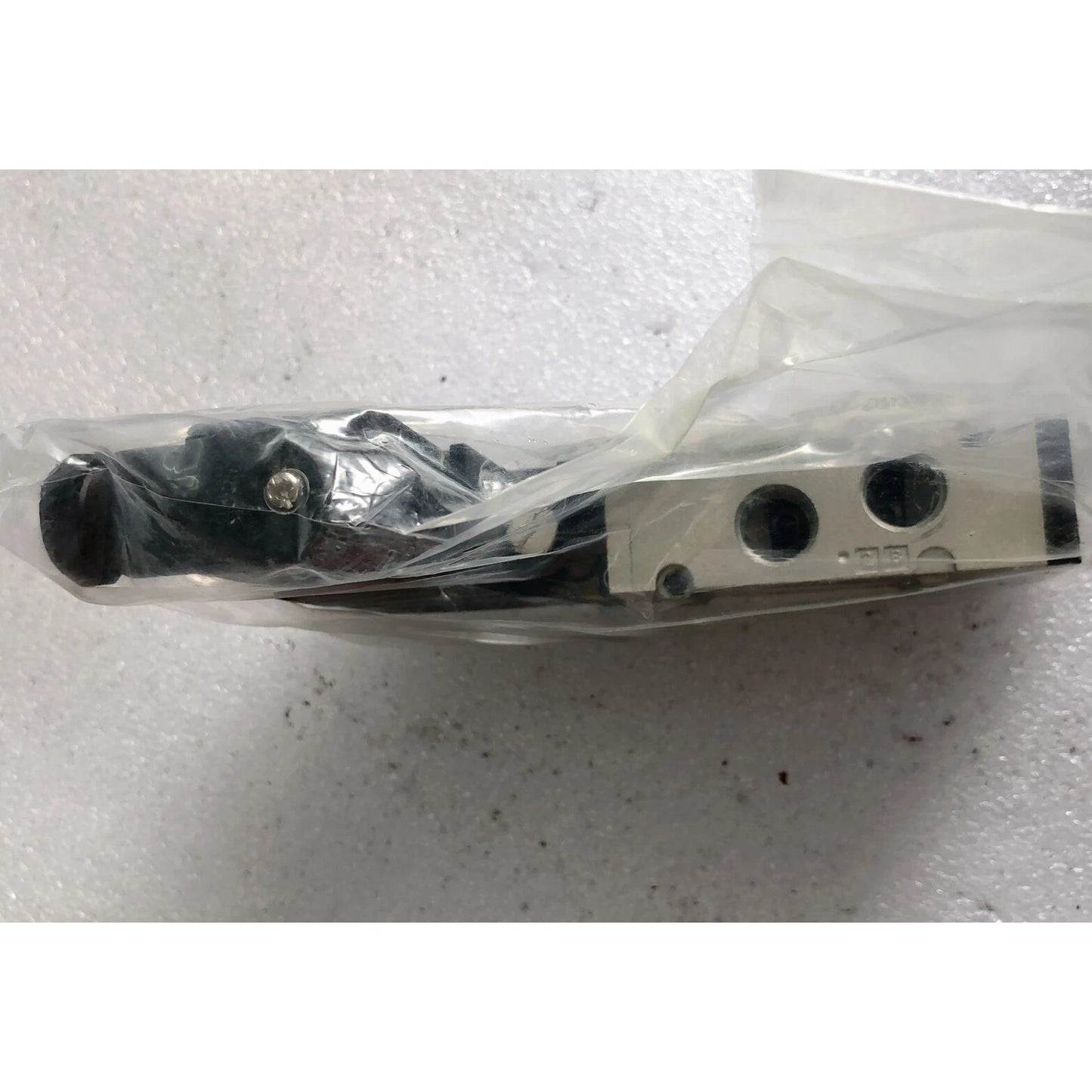 1PC  SMC Solenoid valve VFS2120-5DZB-02 FREE SHIPPING #P