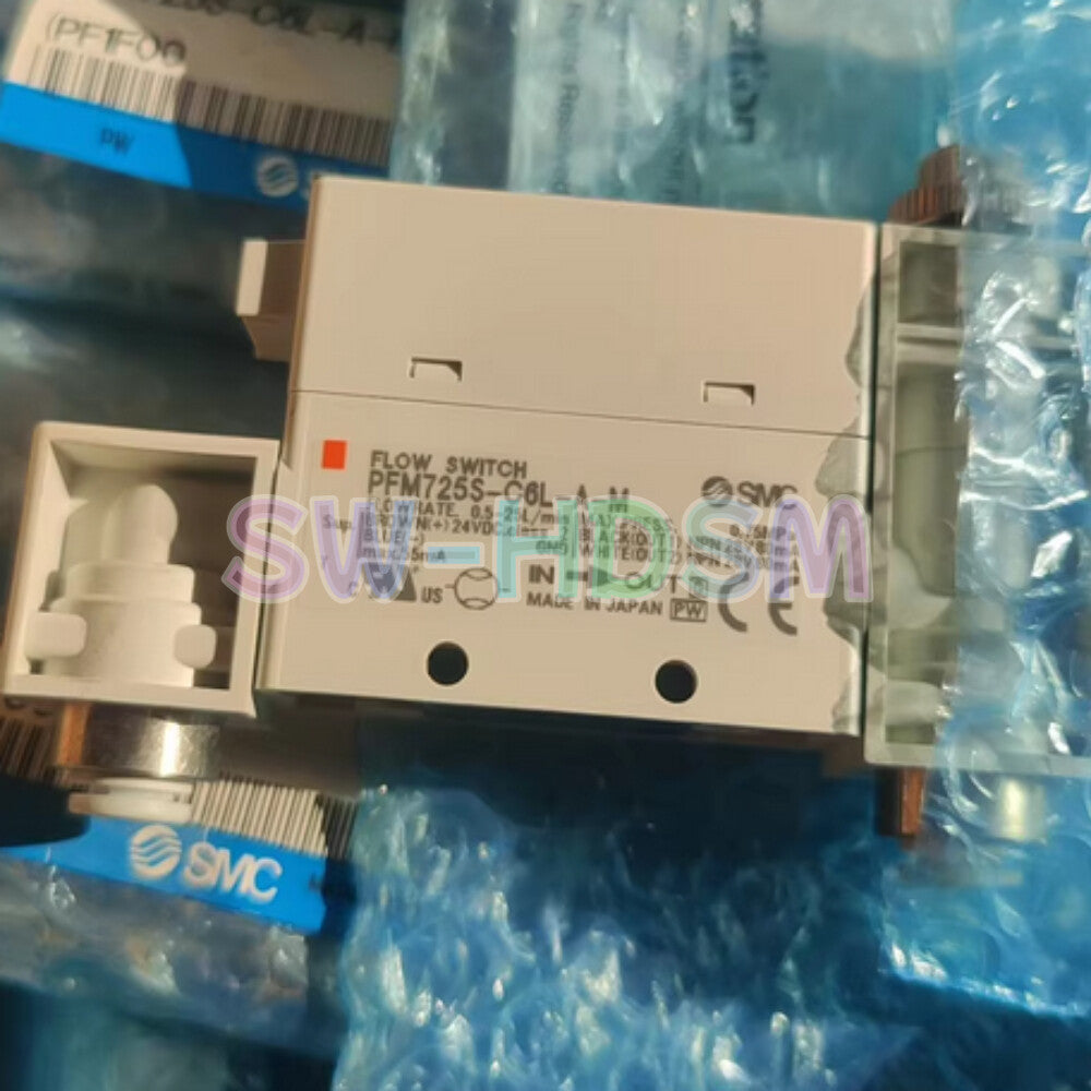 1PCS  for SMC Pressure Switch PFM725S-C6L-A-M Freight Free