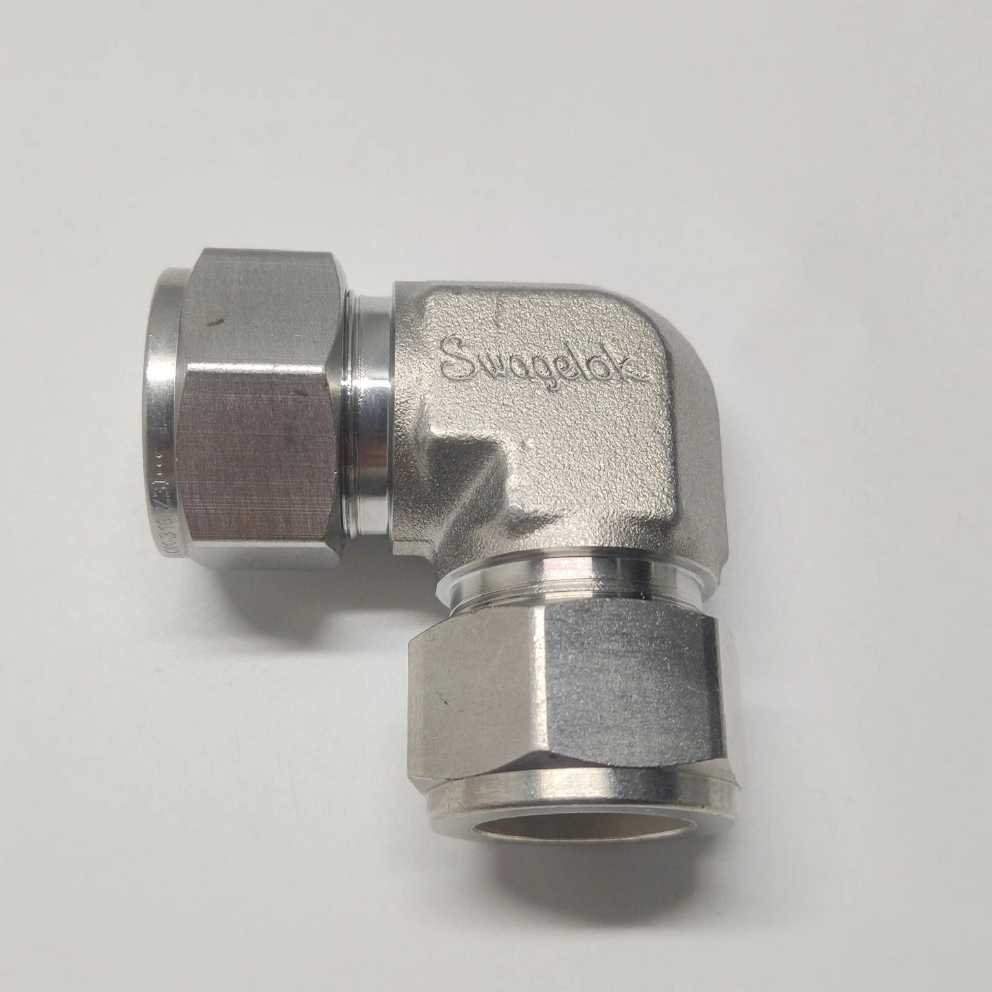1PC Stainless Steel Tube Fitting   SS-1210-9