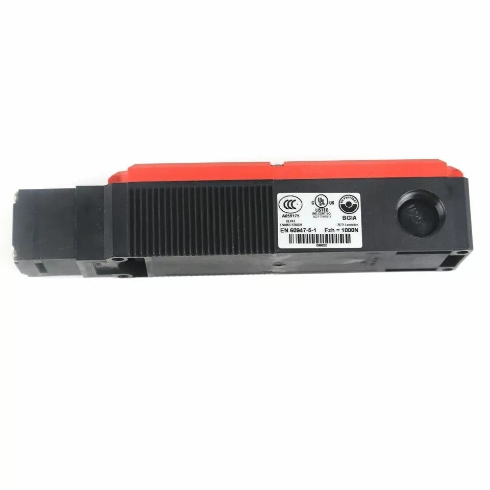 1pcs   EUCHNER safety switches TP3-4121A024M