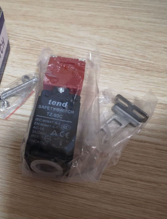 1PC  For Tend TZ-93CPG02 TZ93CPG02 TZ-93C Safety Switch In Box