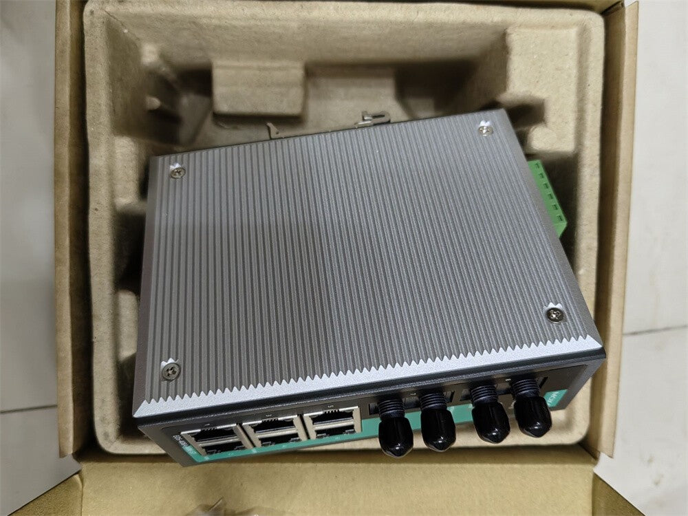 1PC ONE  MOXA EDS-408A-MM-ST Industrial Ethernet Switch