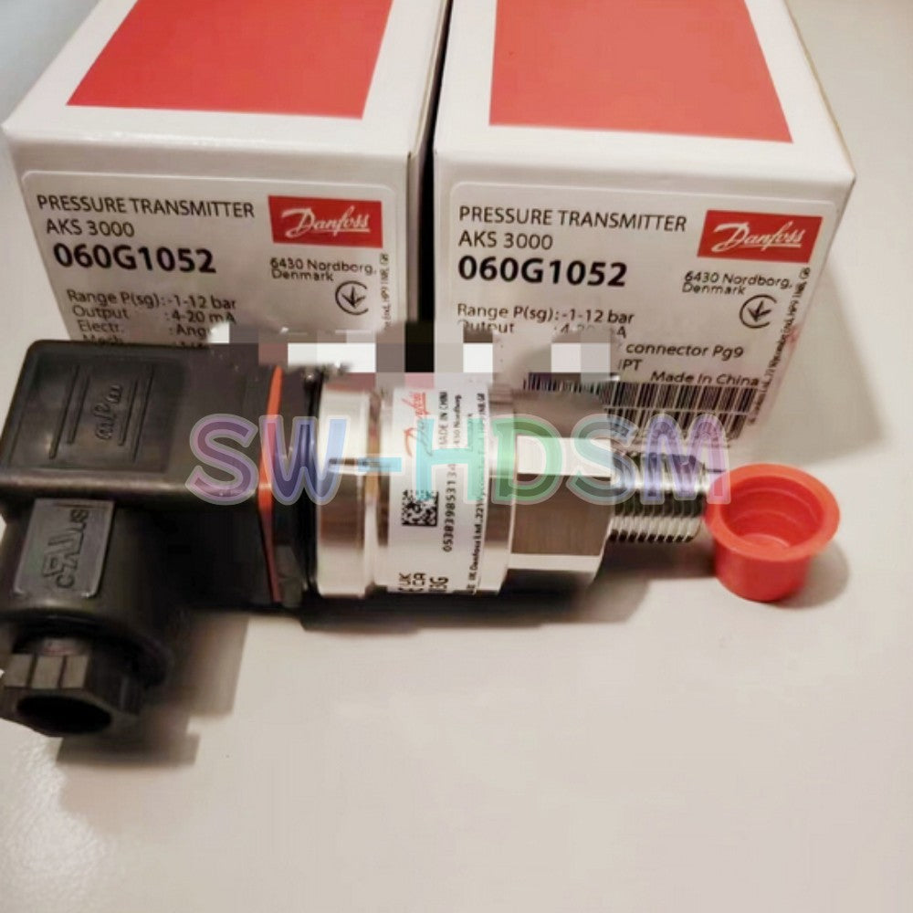 1PCS  for Danfoss AKS3000 060G1052 Pressure Transmitter Freight Free