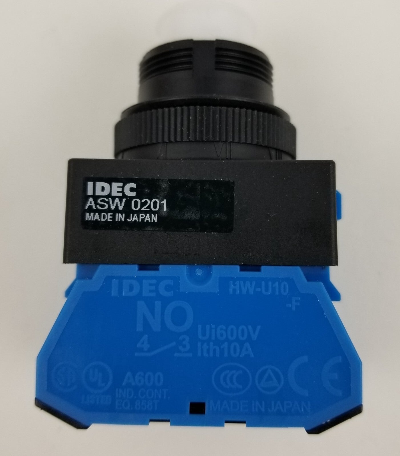 1PCS  IDEC ASW220 Selector Switch 2-Position Maintained 2NO Panel Mnt 22mm