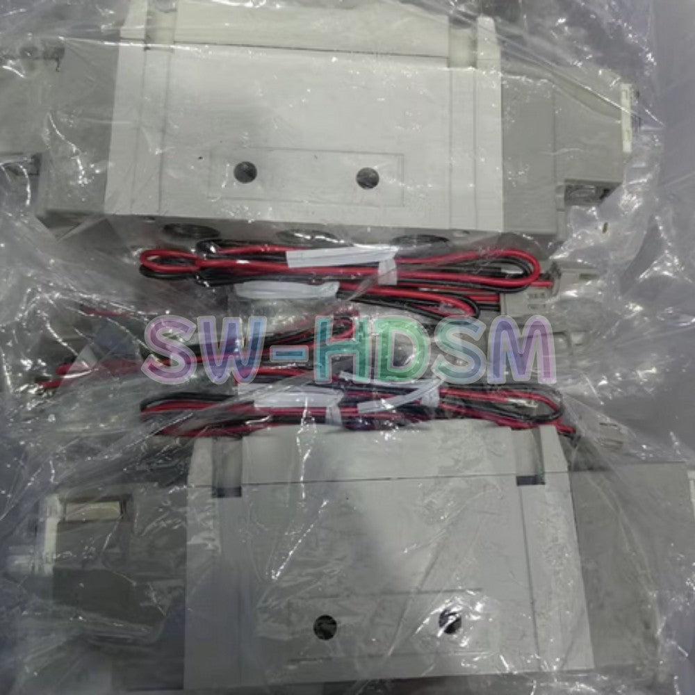 1PCS  for SMC Solenoid Valve SY9220-5LZ-03 Freight Free