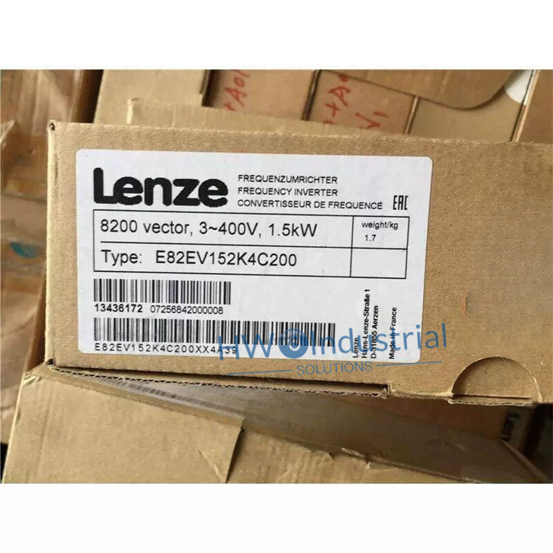 1/Piece  E82EV152K4C200 E82EV152_4C200 1.5KW 3-400V Lenze Inverter