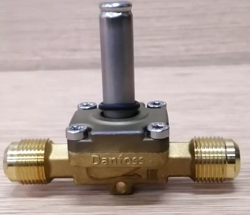 1 pcs For Danfoss EVR10 032L8098 replace 032F8098 Solenoid Valve