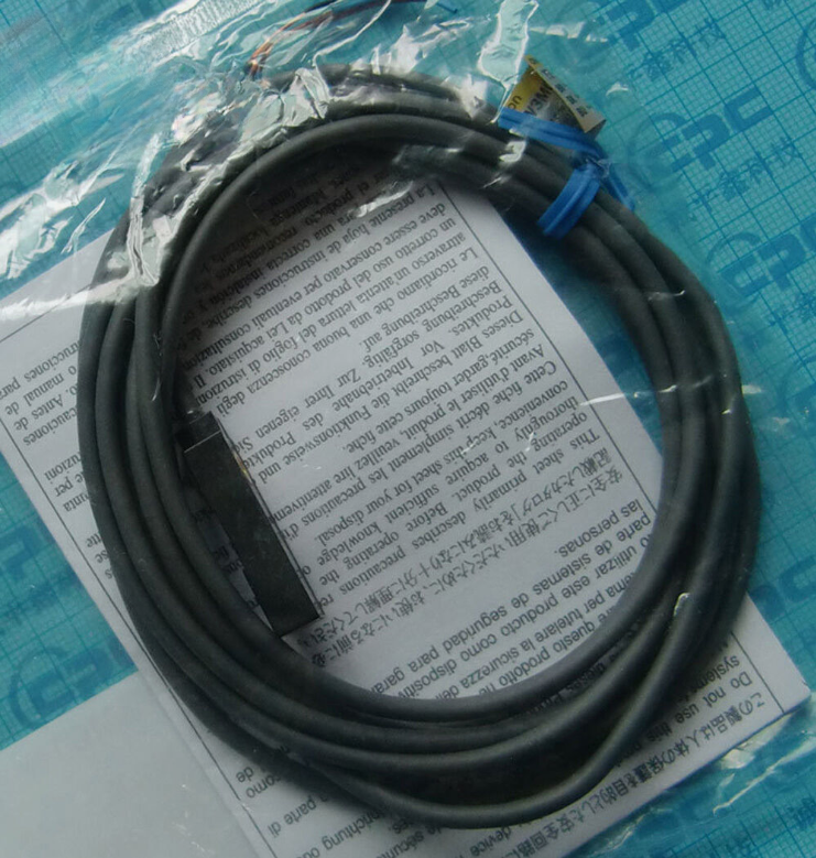 OMRON Proximity Switch Sensor TL-W3MC1 TLW3MC1 12-24VDC 3mm 2M  in pag
