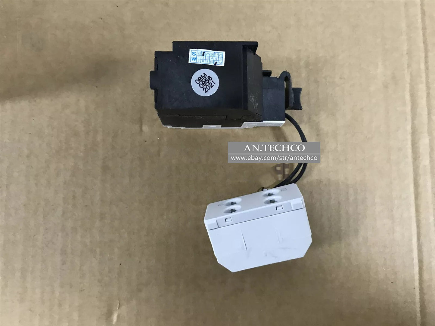 1pcs For EATON MOELLER NZM1-XU24DC Circuit breaker undervoltage coil