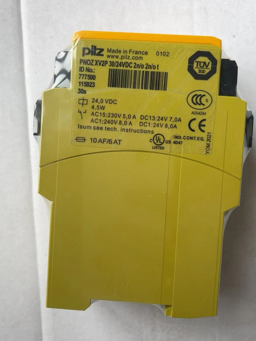 1pcs  PILZ PNOZ XV2P 777500 Safety Relays