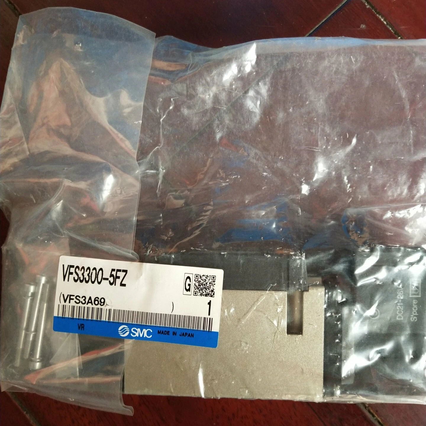 one  SMC VFS3300-5FZ VFS3300-5FZ Solenoid Valve spot stock #P