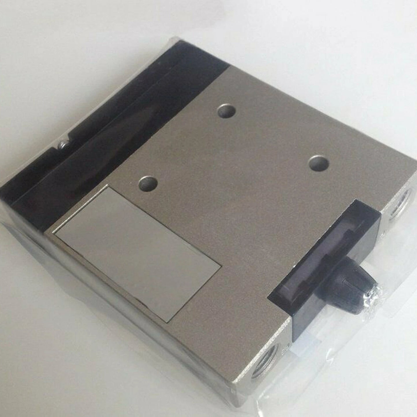 one  SMC ZM132H vacuum generator free shipping #P
