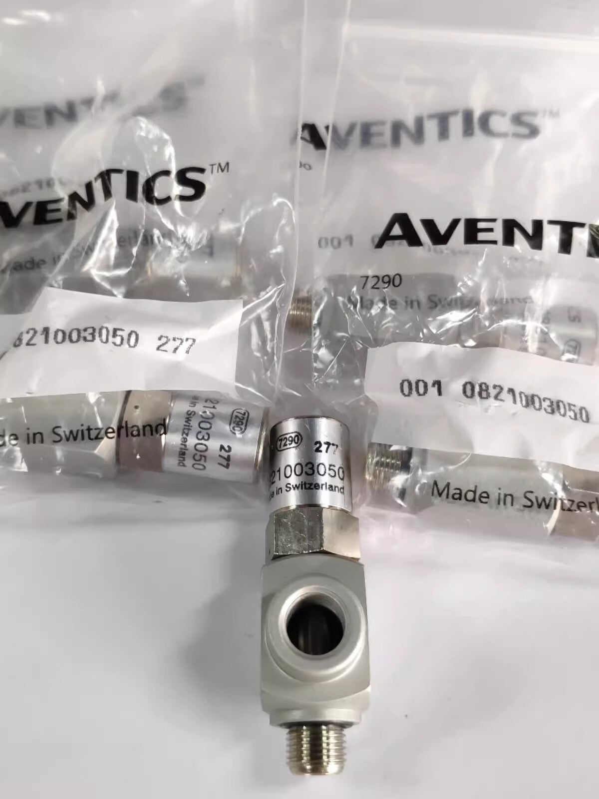1pcs AVENTICS Pilot check valve 0821003050 Fast delivery