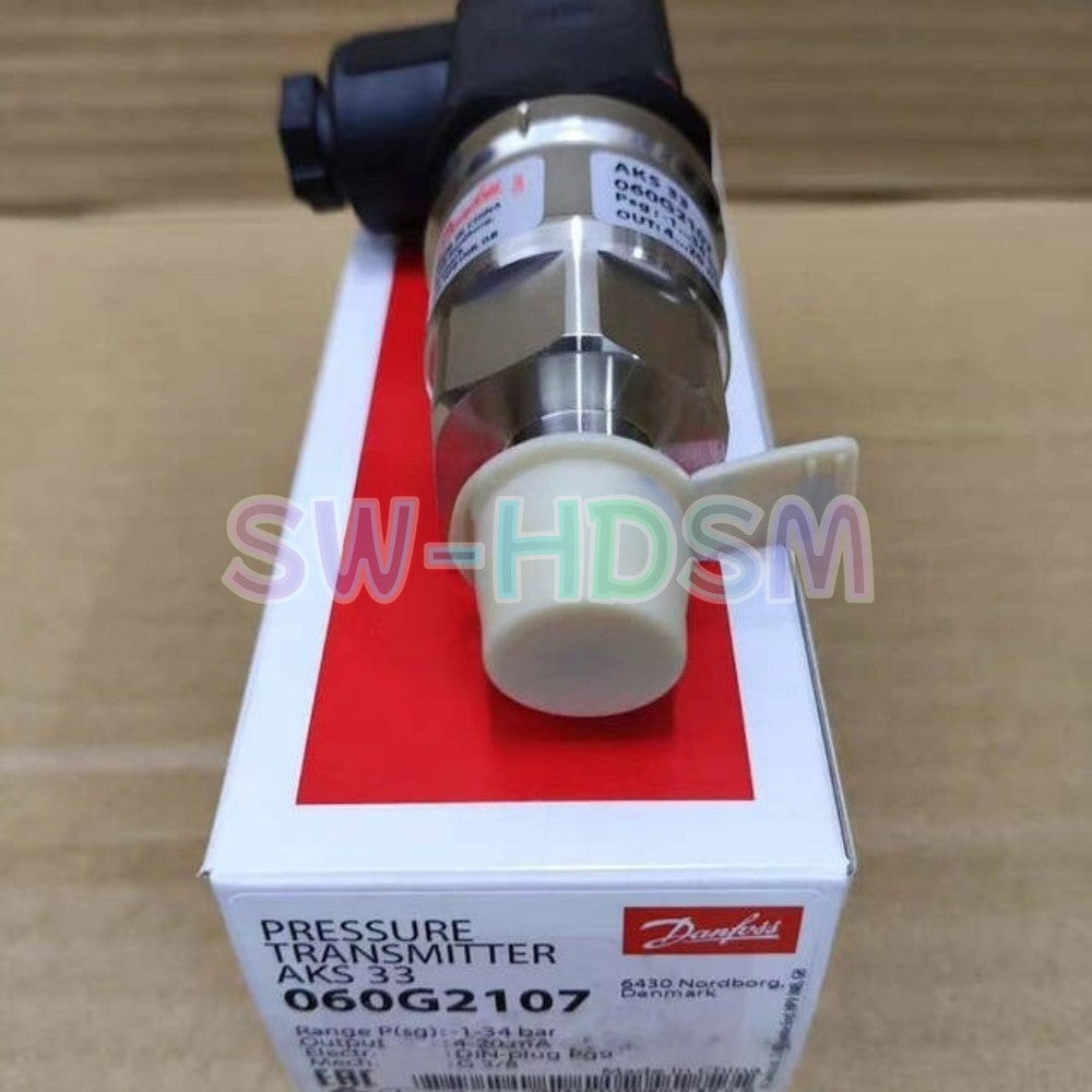 1PCS  for Danfoss AKS33 060G2107 Pressure Transmitter Freight Free