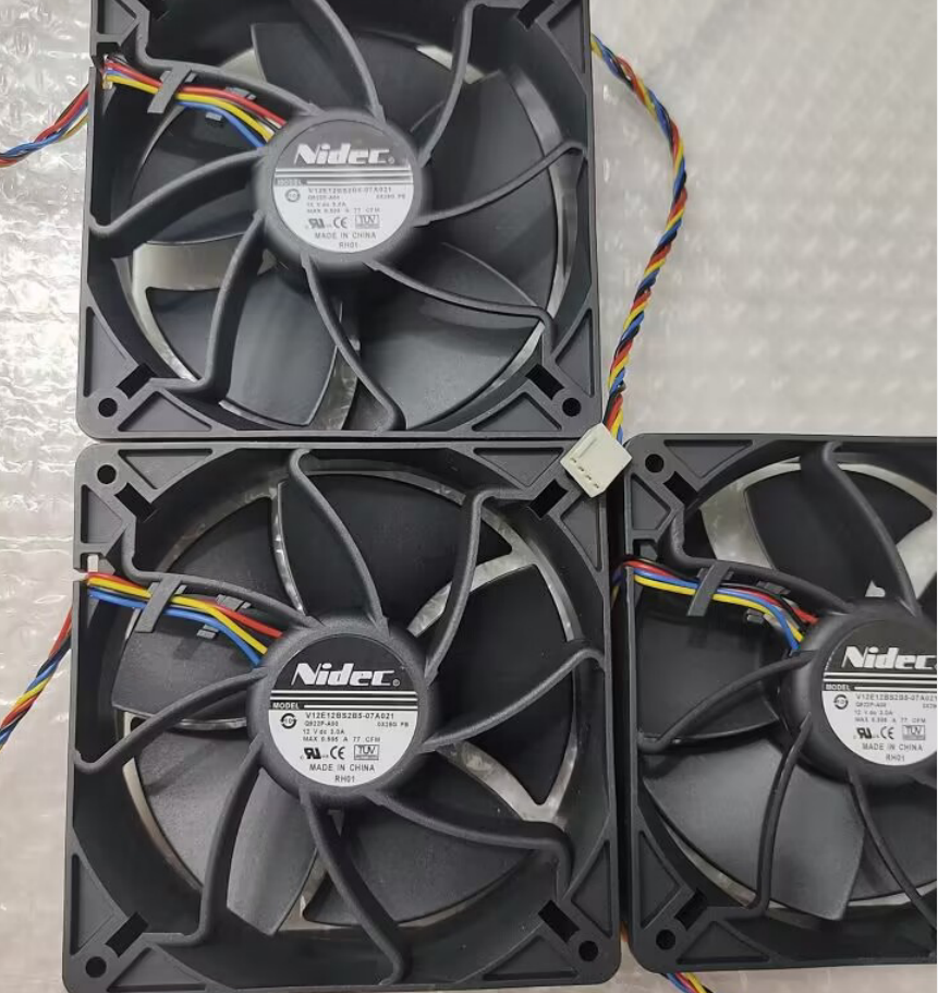 Nidec V12E12BS2B5-07A021 12cm 12038 12V 3.0A Server Violence cooling Fan