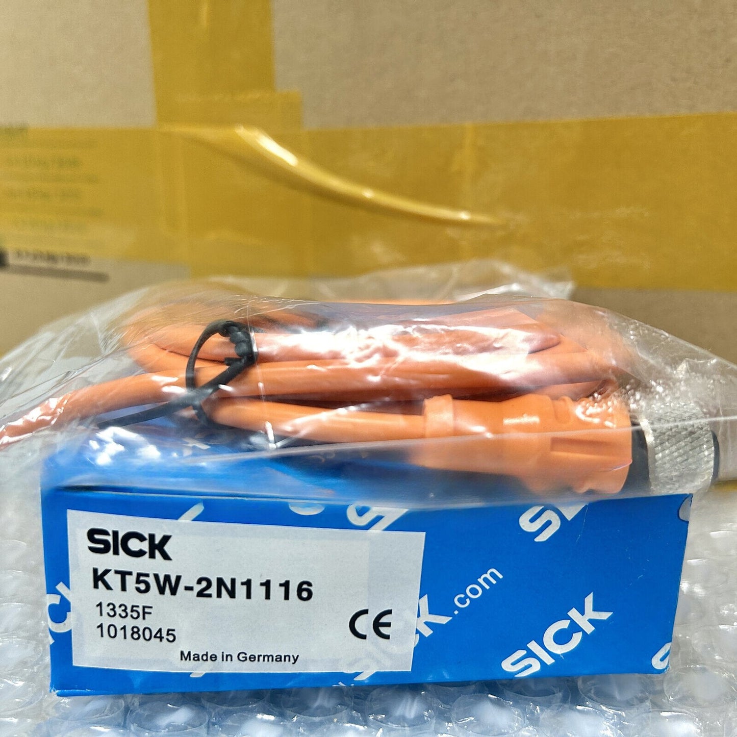 1PC  SICK KT5W-2N1116 Color Sensor KT5W-2N1116 NPN Contrast Sensor