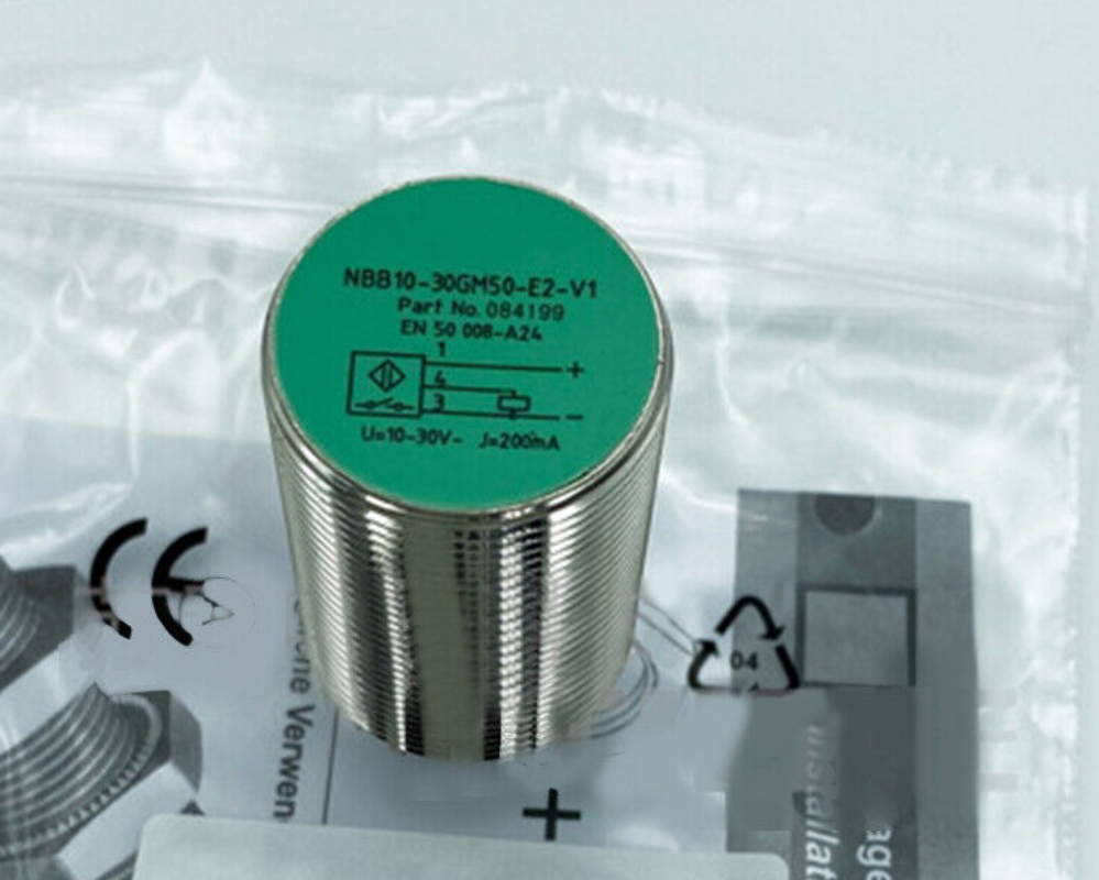 1pcs PEPPERL+FUCHS Sensor NBB10-30GM50-E2-V1