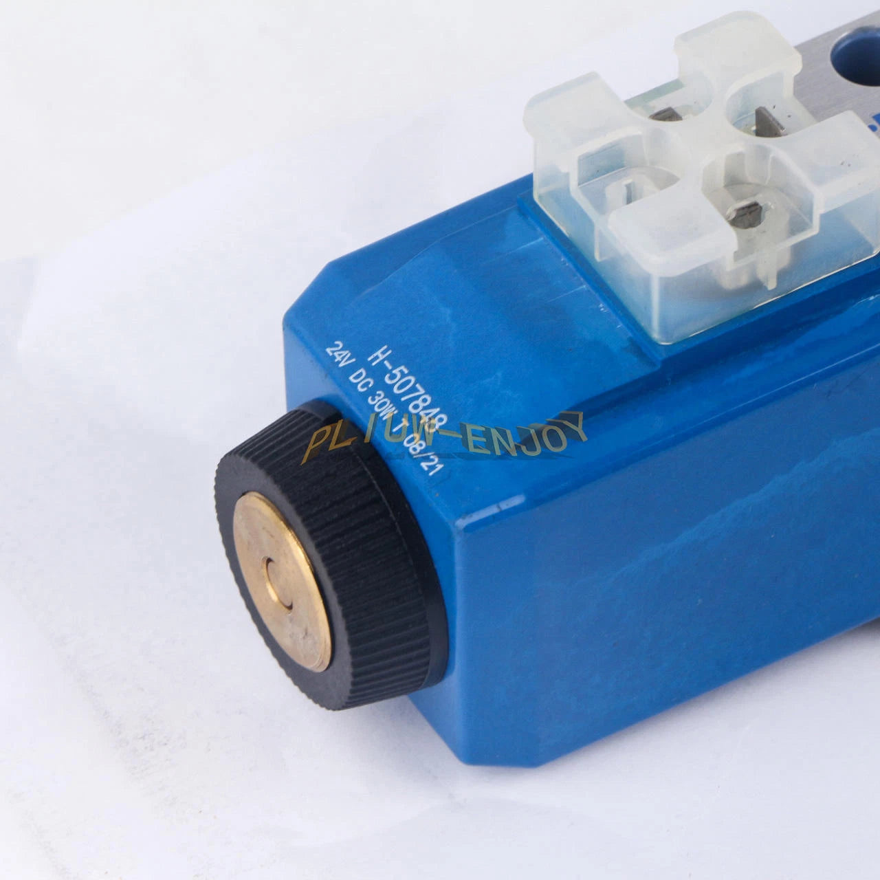 1PC  EATON VICKERS DG4V 3 8C VM U H7 61(DG4V-3-8C-VM-U-H7-61)/da #P