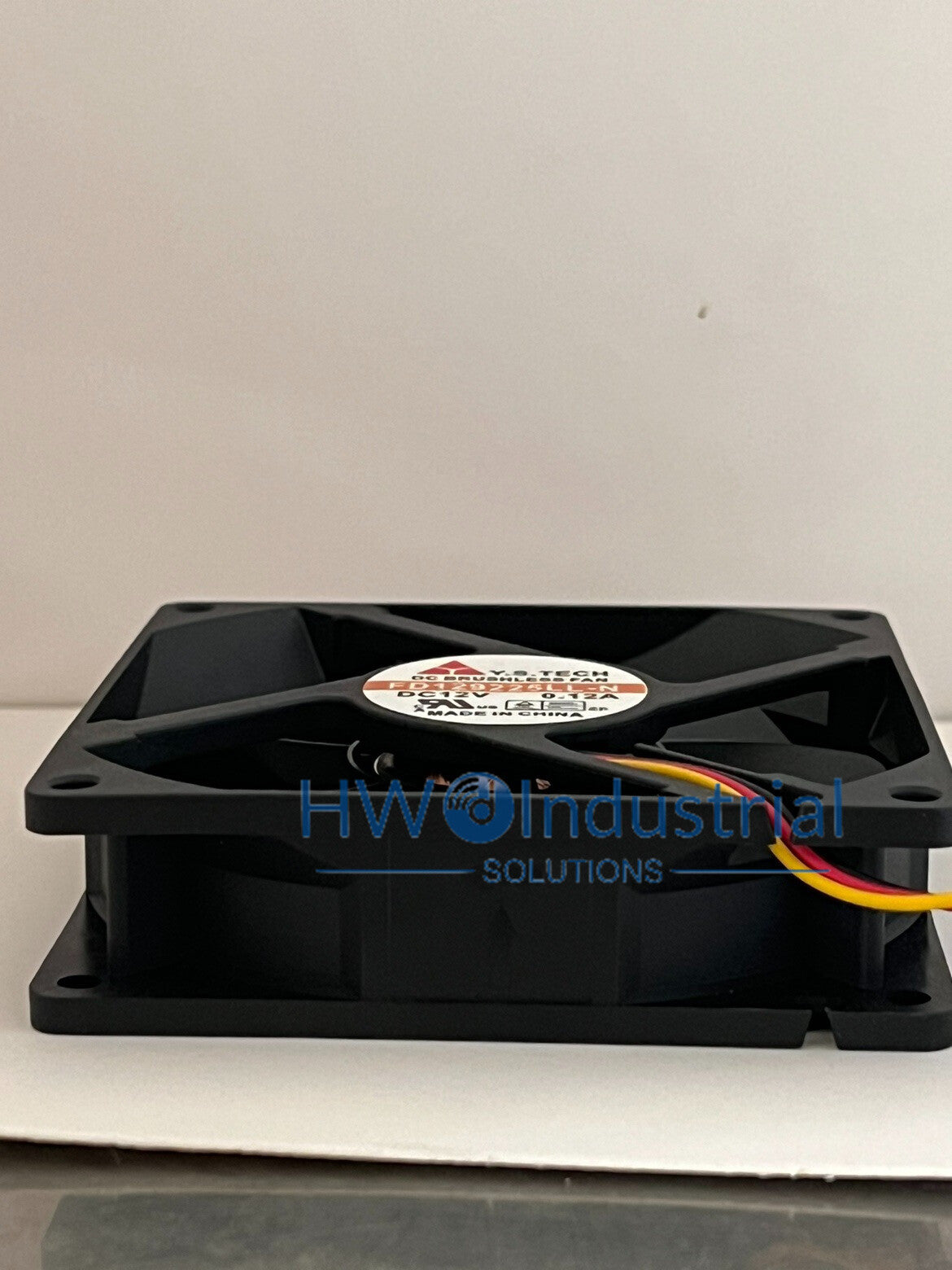 1PC FD129225LL-N 12V 0.12A 9CM Y.STECH Server Chassis Fan Size 90*90*25mm