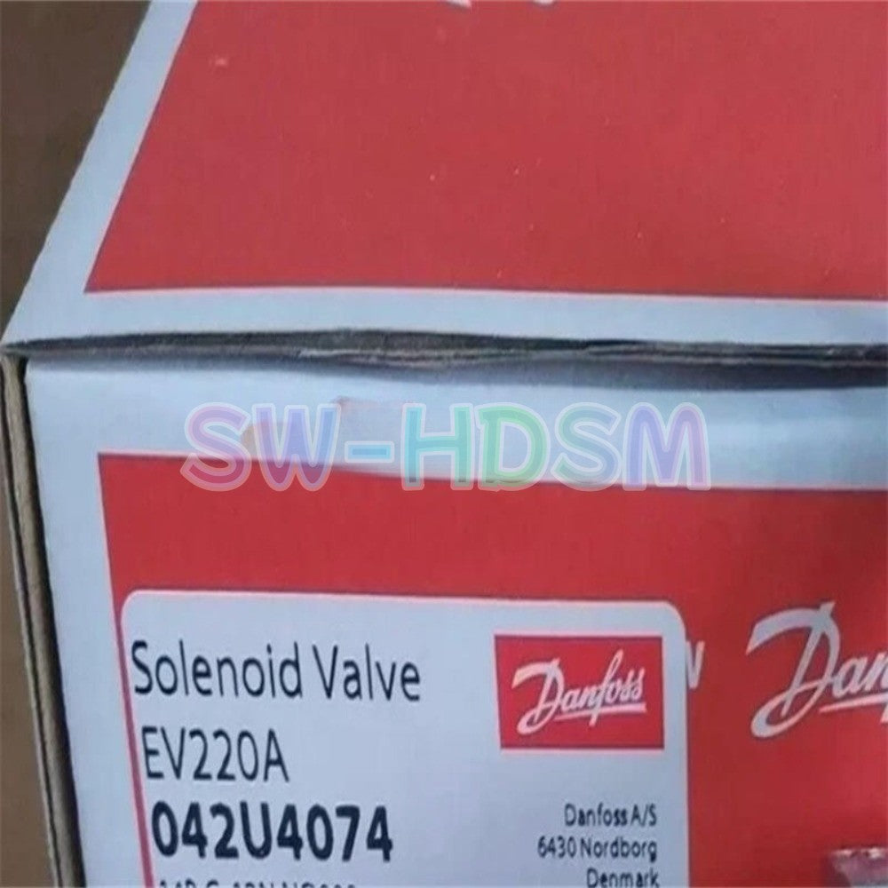1PCS  for Danfoss Solenoid Valve 042U4074 Freight Free